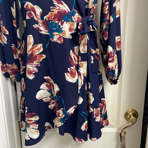 Floral Wrap Dress - Picture 3 of 5